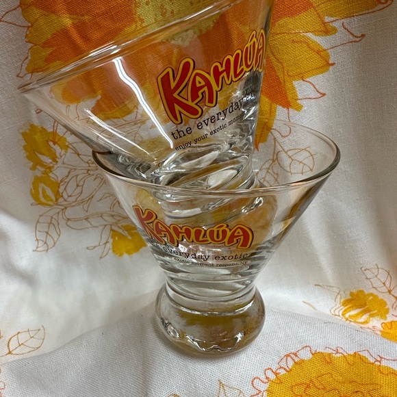Kahula Logo liquor glassware-Vintage Set of 2. Perfect preowned condition - Picture 3 of 7